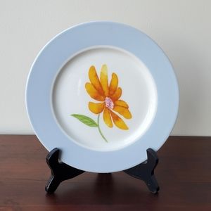 Disney China Winnie The Pooh Flower Plate